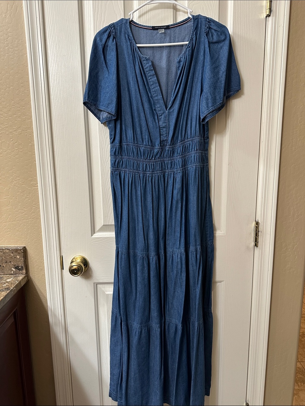 Tommy Hilfiger Indigo V-Neck Tiered Maxi Dress size 10 denim dress
